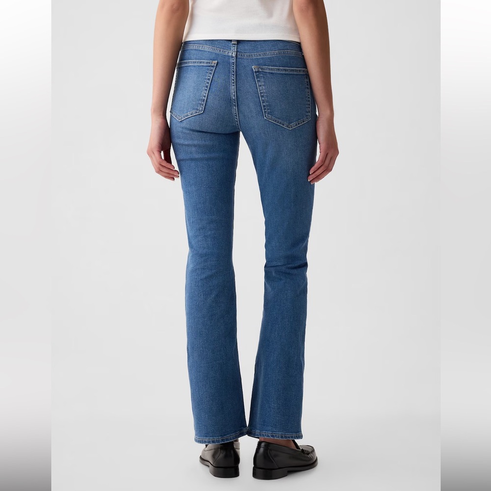 NWT - GAP - Mid Rise Baby Boot Jeans - Size 31/12 - Picture 4 of 11